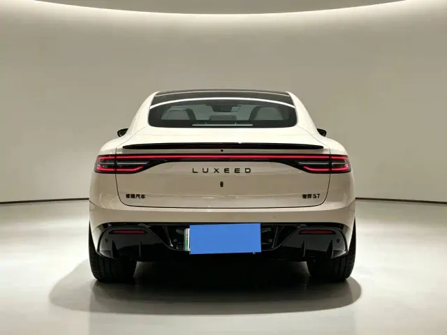 Luxeed S7 — Фото автомобиля 4