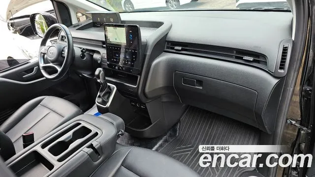 Hyundai Staria Staria Карго 3 места — Фото автомобиля 3