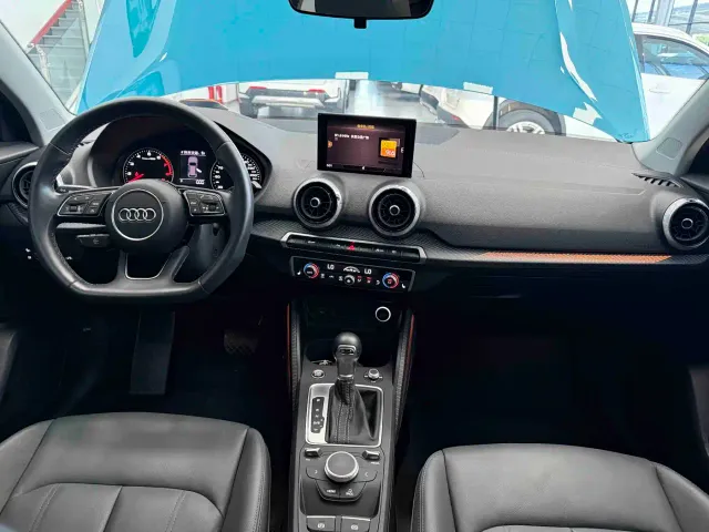 Audi Q2L — Фото автомобиля 18