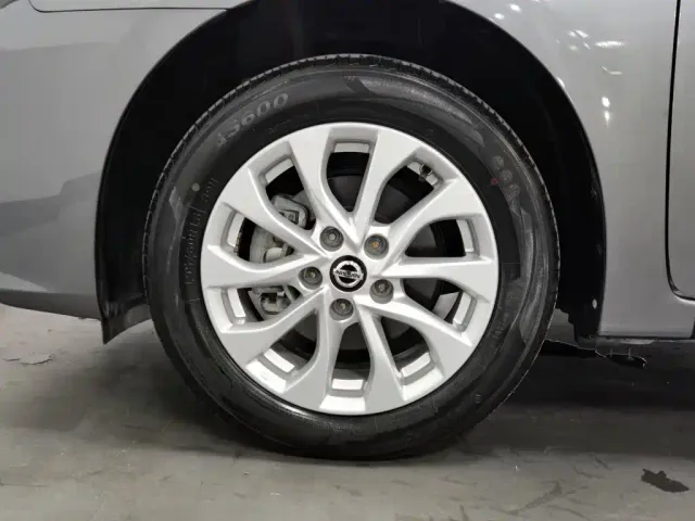 Nissan Sylphy — Фото автомобиля 17