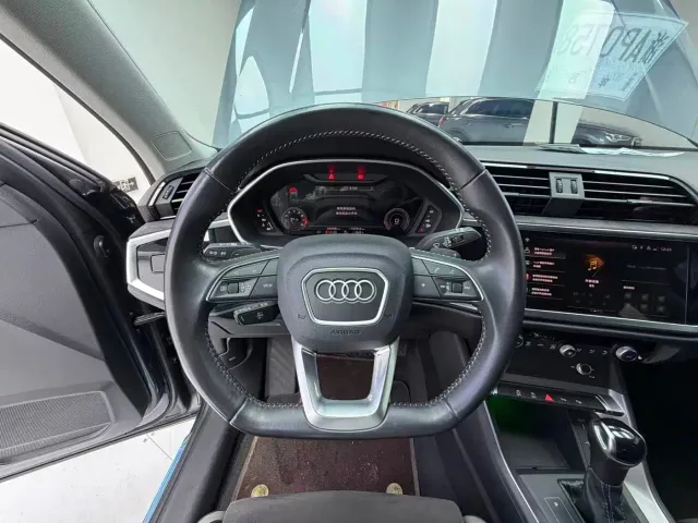 Audi Q3 — Фото автомобиля 8