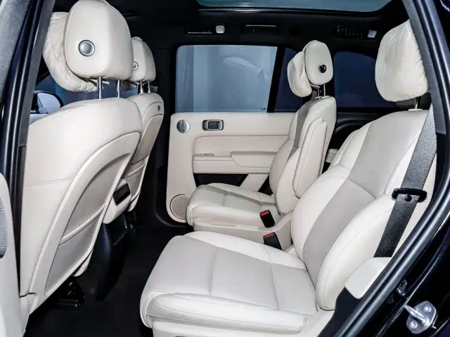 Li Auto L8 — Фото автомобиля 8