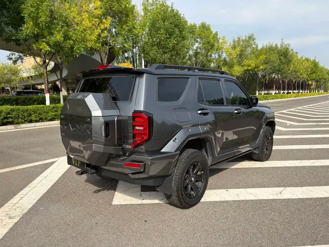 Tank Tank 400 New Energy 2023 Hi4-T Super Edition — Фото автомобиля 10