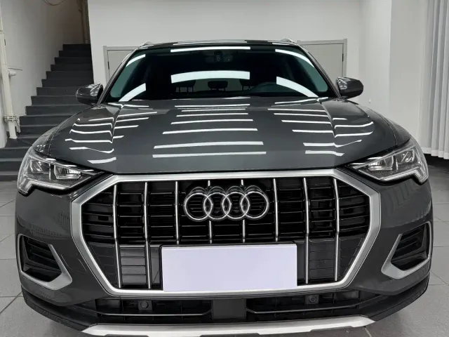 Audi Q3 — Фото автомобиля 2