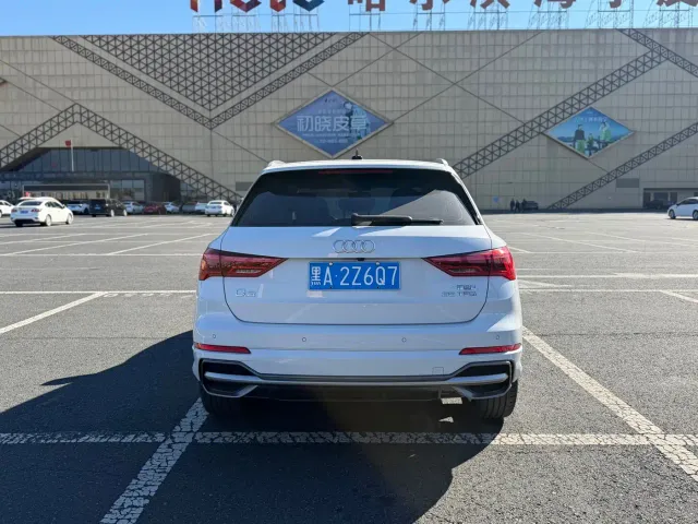 Audi Q3 — Фото автомобиля 5