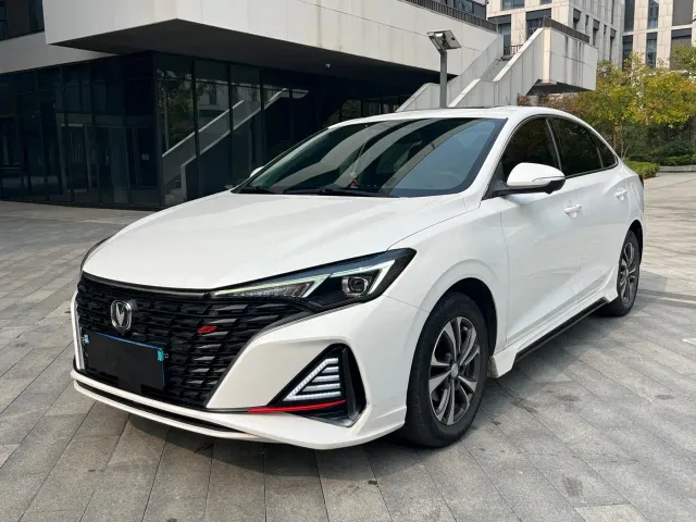 Фотография автомобиля — Changan Eado
