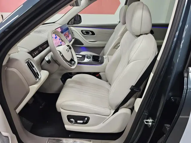 Geely Galaxy M9 — Фото автомобиля 9