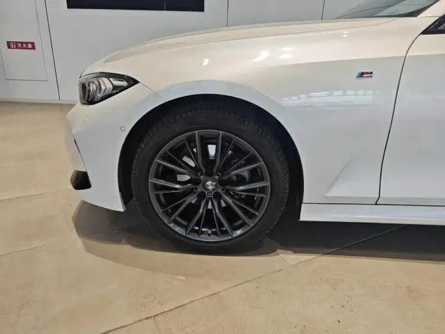 BMW 3 Series — Фото автомобиля 6