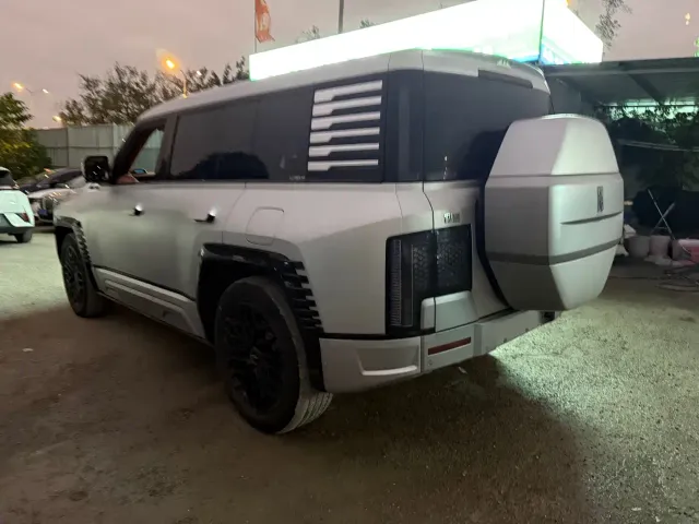 BYD U8 — Фото автомобиля 6