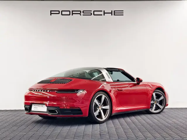 Porsche 911 — Фото автомобиля 5