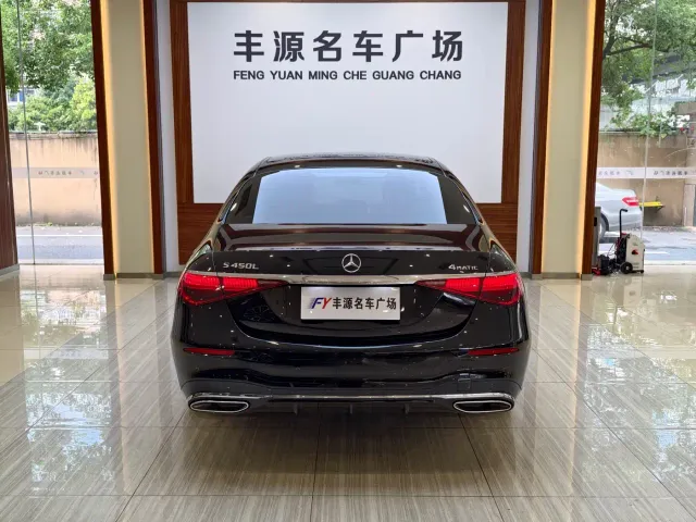 Mercedes-Benz S-Class — Фото автомобиля 30