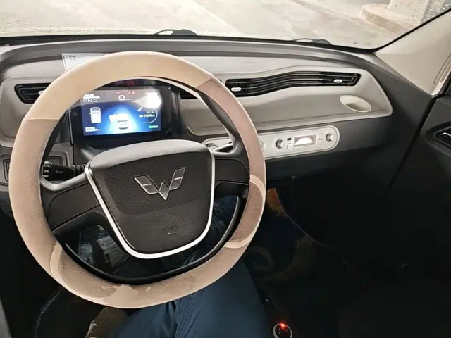 Wuling Hongguang Mini EV — Фото автомобиля 9