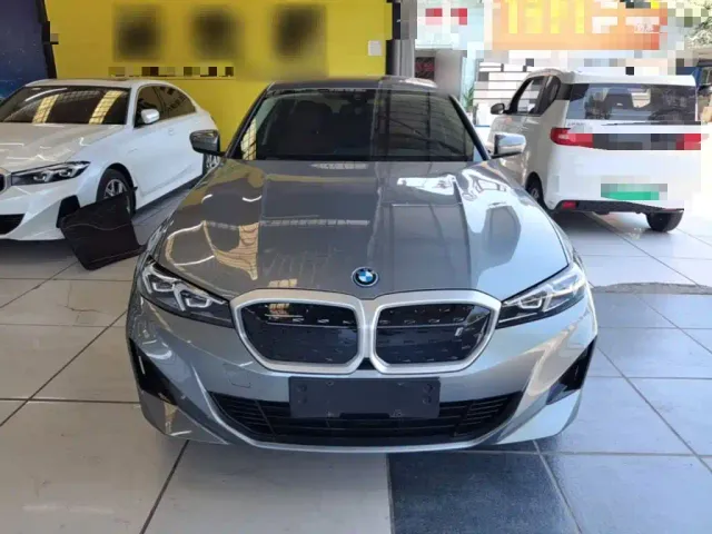 BMW i3 — Фото автомобиля 2