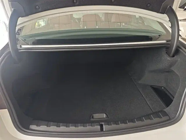 BMW i3 — Фото автомобиля 18