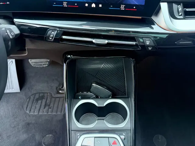 BMW X1 — Фото автомобиля 12