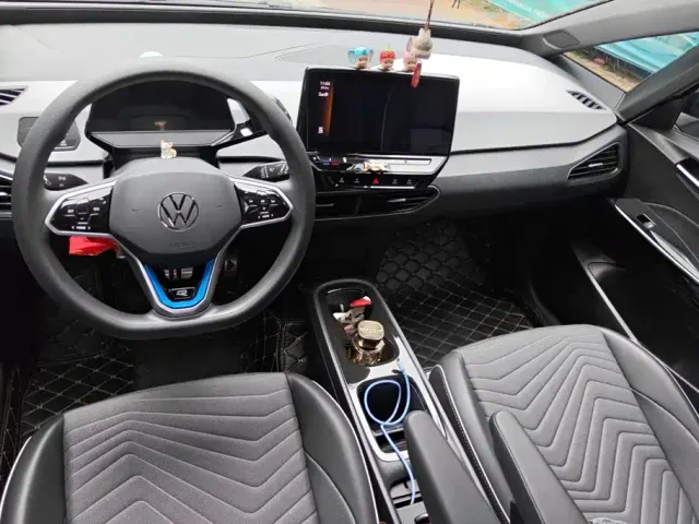 Volkswagen ID.3 — Фото автомобиля 12