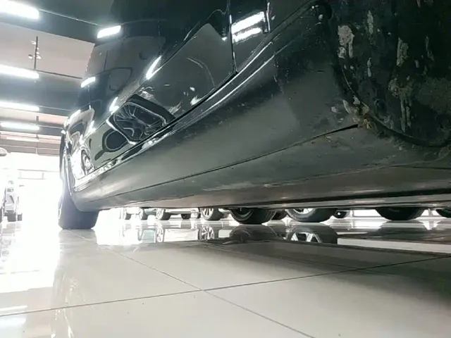 Tesla Model 3 — Фото автомобиля 20