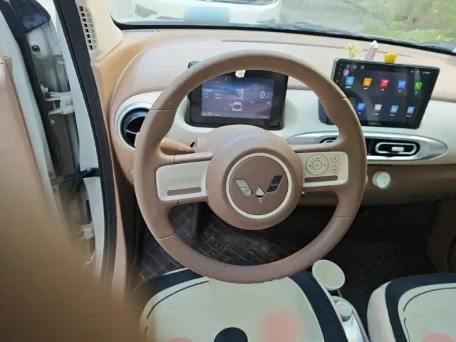 Wuling Hongguang Mini EV — Фото автомобиля 6