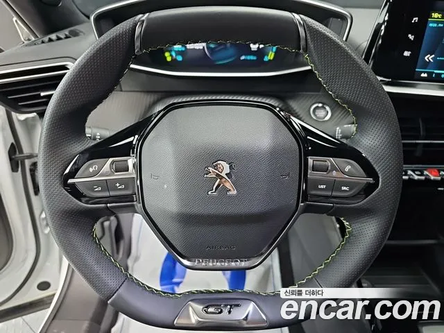 Peugeot 2008 2nd Gen — Фото автомобиля 11