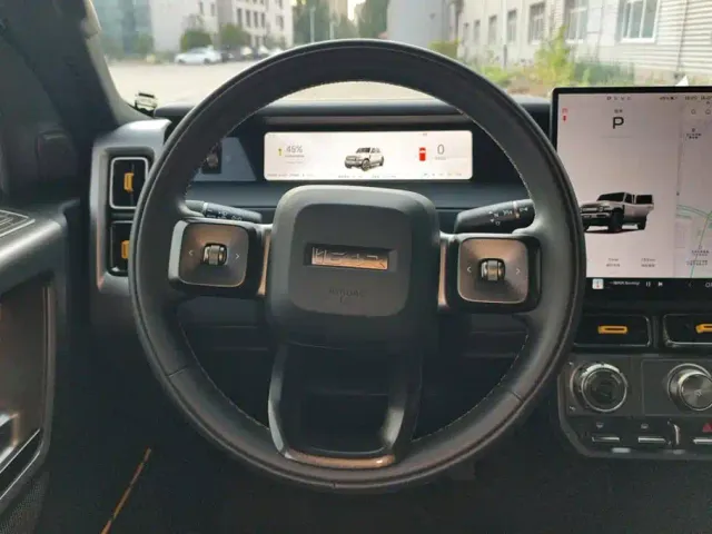 iCAR V23 — Фото автомобиля 15
