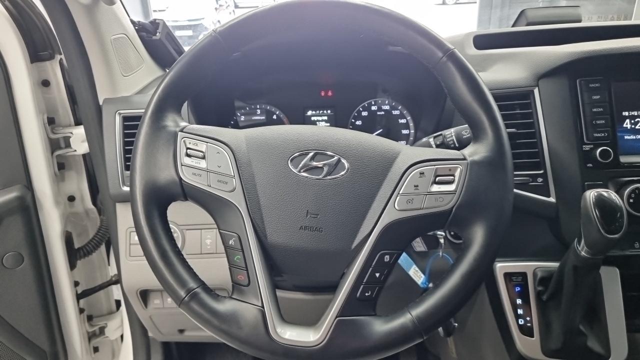 Hyundai Solati Solati 15 мест — Фото автомобиля 14
