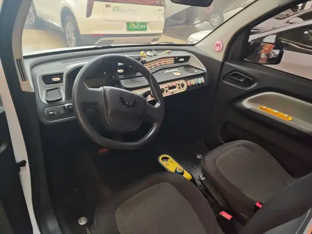 Wuling Hongguang Mini EV — Фото автомобиля 5