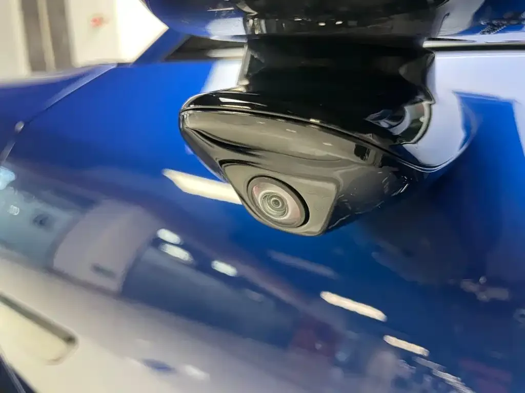 Xiaomi Auto Xiaomi YU7 2025 Ultra Long Range High Performance AWD Max Edition — Фото автомобиля 30