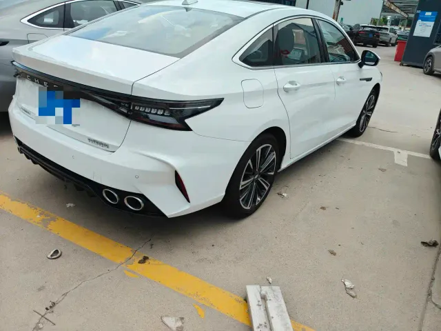Chery Arrizo 8 — Фото автомобиля 7