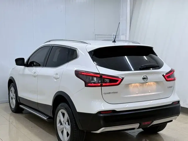 Nissan Qashqai — Фото автомобиля 6