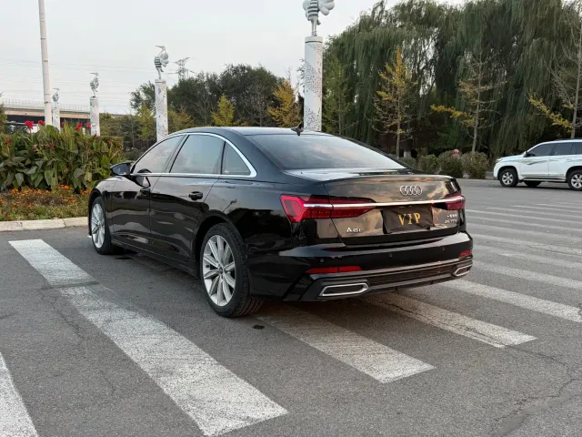 Audi A6L — Фото автомобиля 5