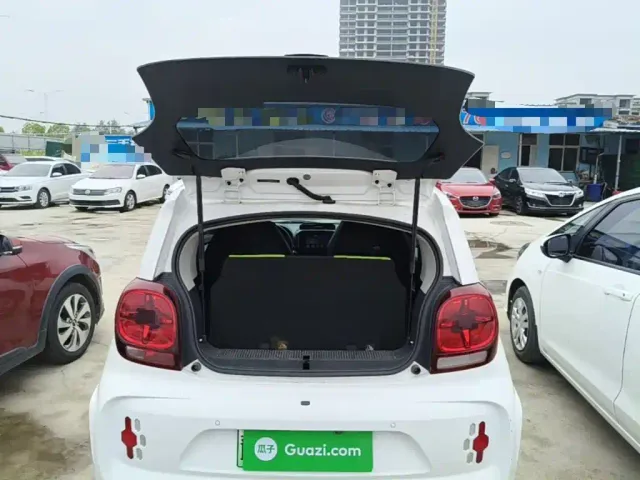 Roewe Clever — Фото автомобиля 18
