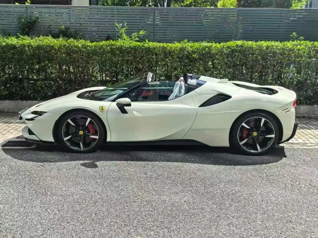 Ferrari SF90 — Фото автомобиля 4