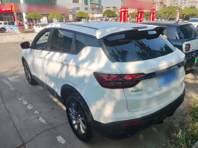 Geely Binyue — Фото автомобиля 4