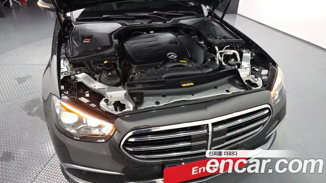 Mercedes-Benz E-Class E-класс W213 E350 4MATIC Exclusive — Фото автомобиля 5