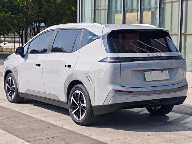 GAC Aion Y — Фото автомобиля 14