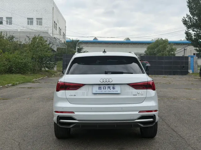 Audi Q3 — Фото автомобиля 5