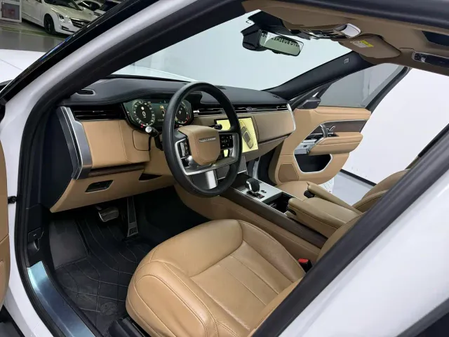 Land Rover Range Rover — Фото автомобиля 3