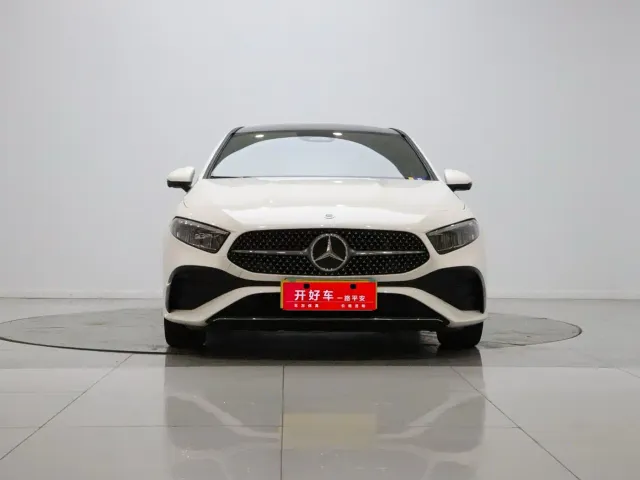 Mercedes-Benz A-Class — Фото автомобиля 2