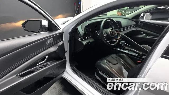 Hyundai Avante CN7 — Фото автомобиля 15
