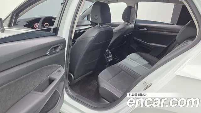 Volkswagen Golf Golf 8 поколение 2.0 TDI Prestige — Фото автомобиля 10