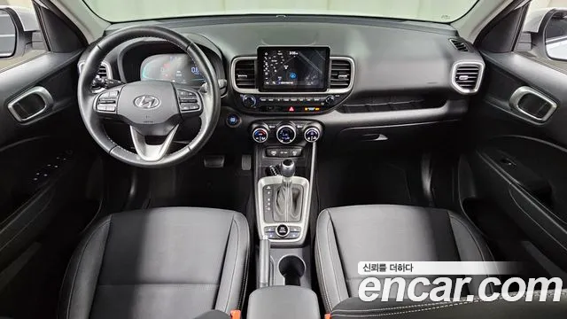 Hyundai Venue — Фото автомобиля 10