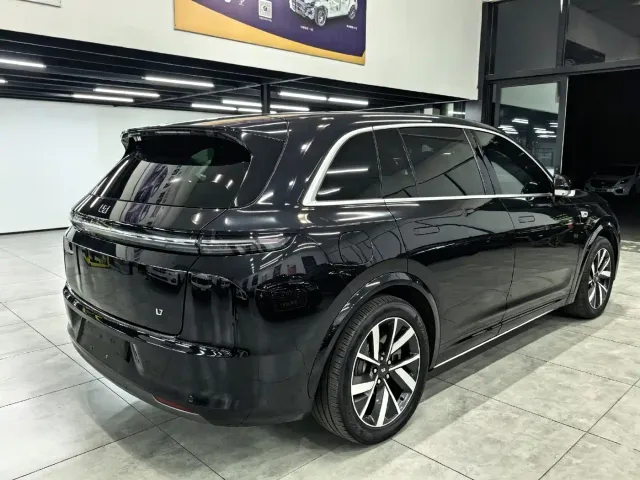 Li Auto L7 — Фото автомобиля 5