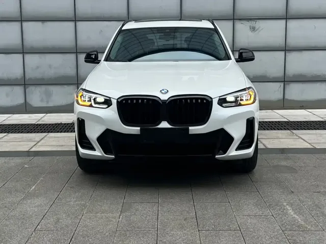 BMW BMW X3 2022 xDrive30i Leading M Night Package — Фото автомобиля 4