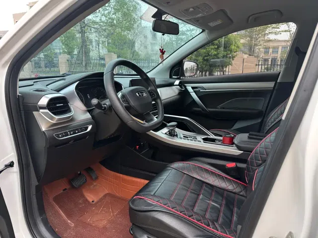 Geely Binyue — Фото автомобиля 4