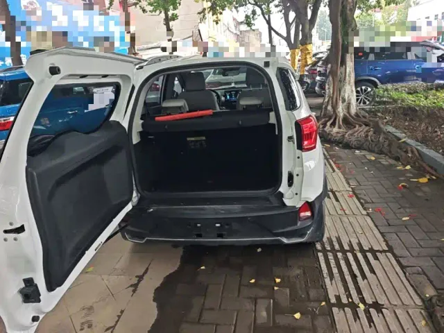 BYD Yuan Pro — Фото автомобиля 18