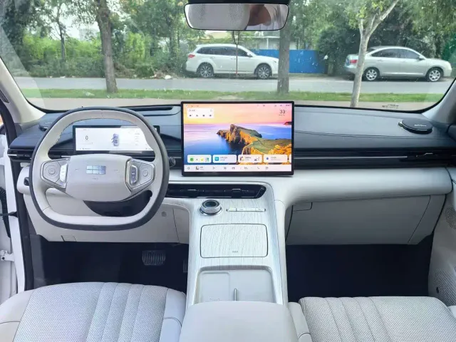 Geely Galaxy E5 — Фото автомобиля 8