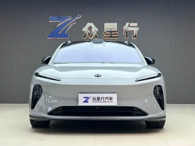 Nio ET5 Touring — Фото автомобиля 2