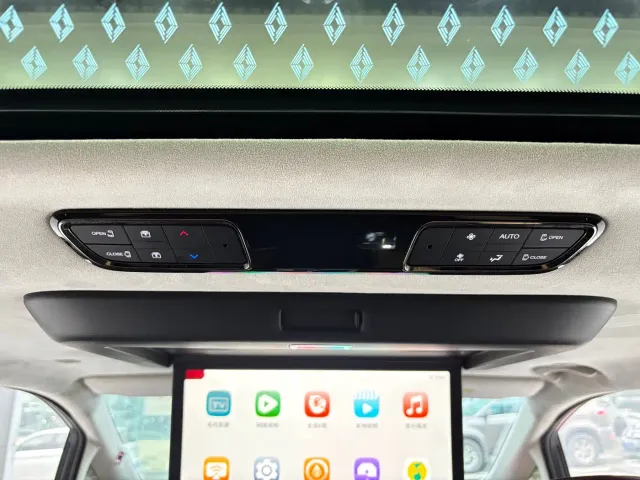 GAC Trumpchi E9 — Фото автомобиля 22