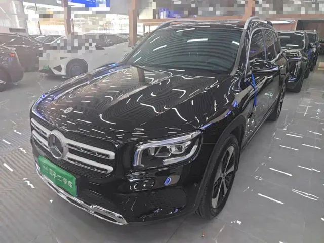 Фотография автомобиля — Mercedes-Benz GLB-Class