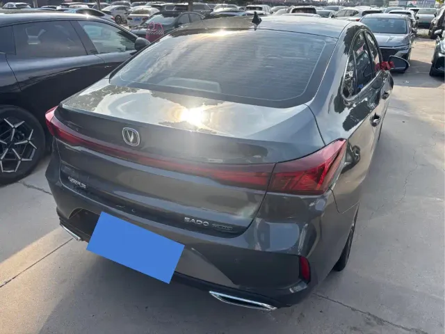 Changan Eado — Фото автомобиля 7